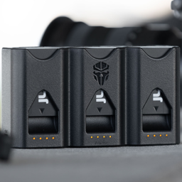 Afficher les détails pour Jupio Pr1me Gear Tri-Charge LP-E6 Image de Jupio Pr1me Gear Tri-Charge LP-E6